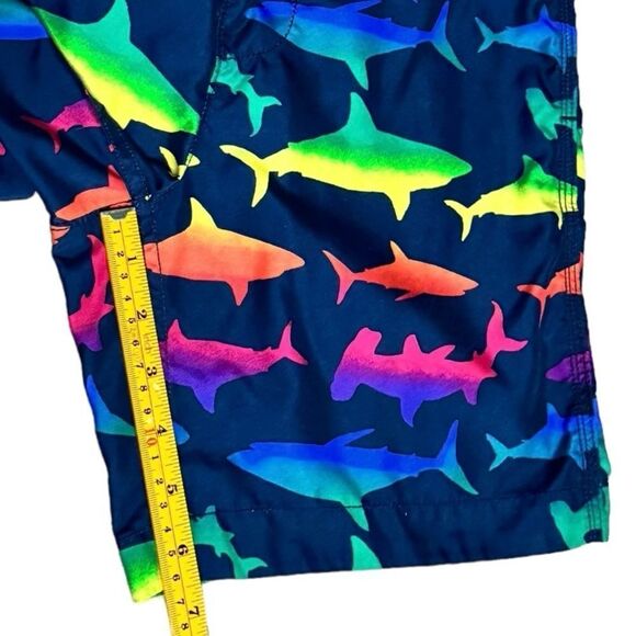 GAP Kids Boys Long Sleeve Shark Surf Rash Guard & Swim Trunks. Large. - Picture 6 of 11
